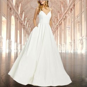 IEENA×MACDUGGAL WHITE BALL GOWN SIZE 10 NWOT WITH POCKETS